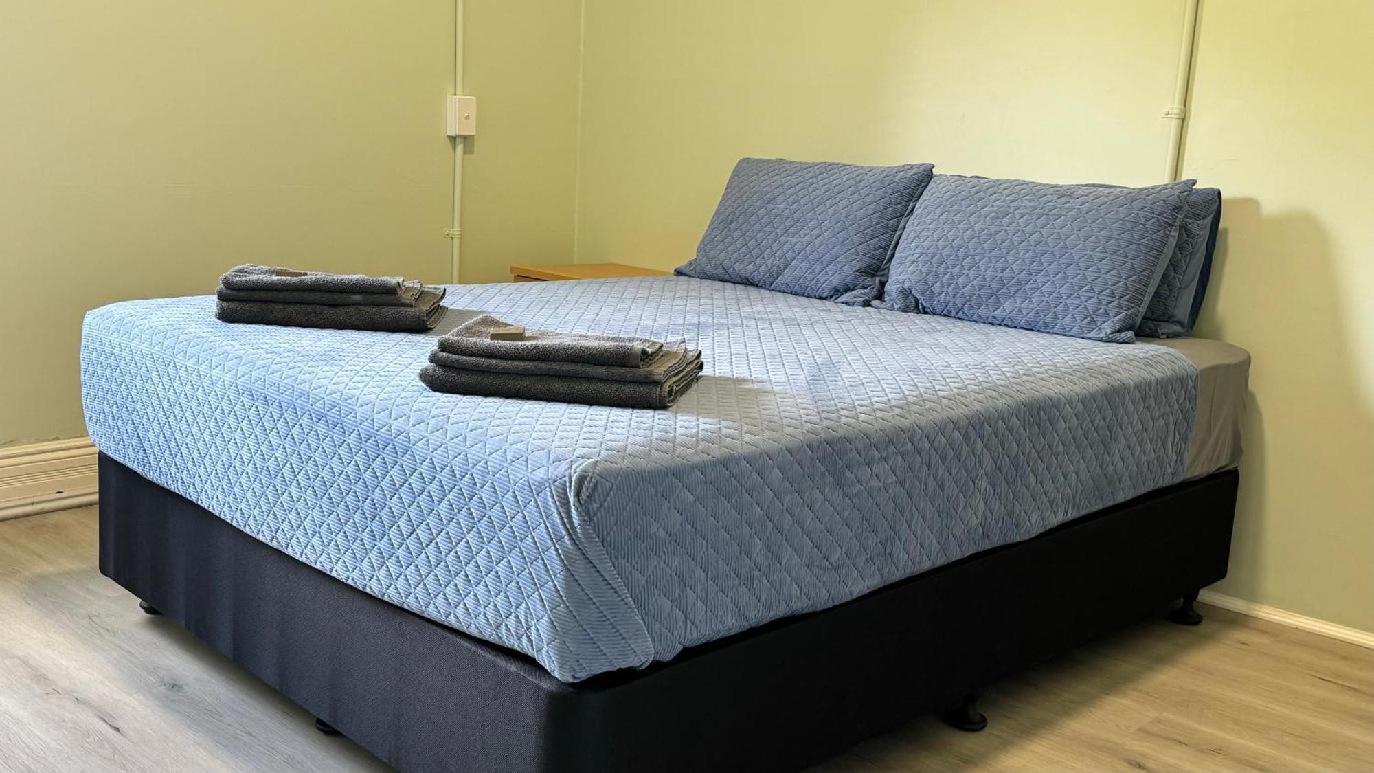 Exchange Hotel Greenbushes Экстерьер фото